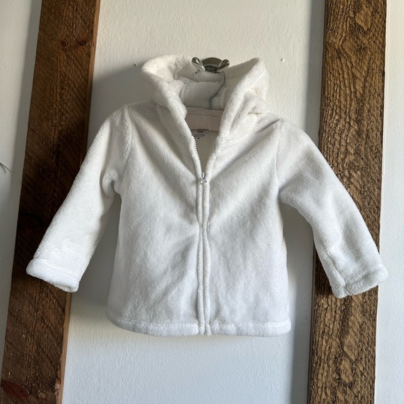 New Carter’s White Fleece Zip Hoodie Jacket 12 Months Baby
Brand new without tag - Picture 2 of 6